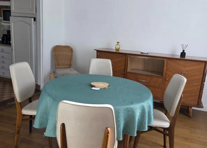 Le Polygone Casa de Férias Le Mans